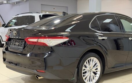 Toyota Camry, 2018 год, 3 350 000 рублей, 6 фотография