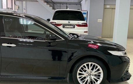 Toyota Camry, 2018 год, 3 350 000 рублей, 8 фотография