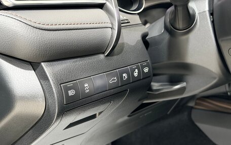 Toyota Camry, 2018 год, 3 350 000 рублей, 16 фотография