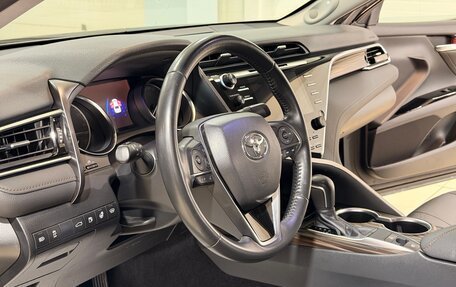 Toyota Camry, 2018 год, 3 350 000 рублей, 14 фотография