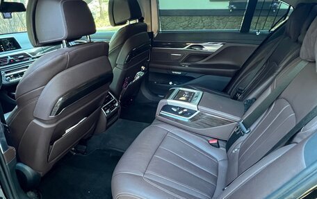 BMW 7 серия, 2017 год, 4 250 000 рублей, 17 фотография