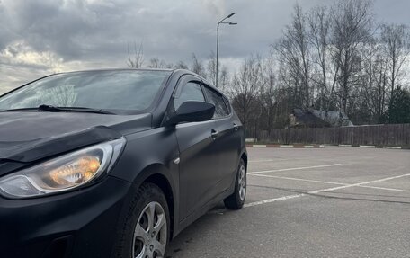 Hyundai Solaris II рестайлинг, 2014 год, 750 000 рублей, 3 фотография