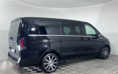 Mercedes-Benz V-Класс, 2024 год, 10 750 000 рублей, 4 фотография