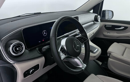 Mercedes-Benz V-Класс, 2024 год, 10 750 000 рублей, 9 фотография