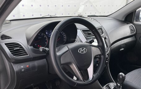 Hyundai Solaris II рестайлинг, 2016 год, 920 000 рублей, 15 фотография