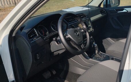 Volkswagen Tiguan II, 2017 год, 1 350 000 рублей, 8 фотография