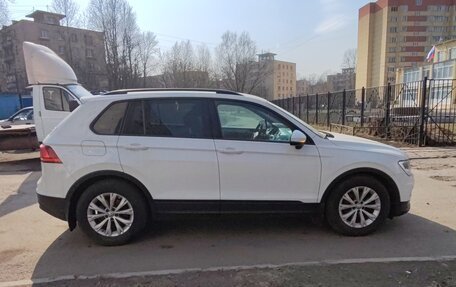 Volkswagen Tiguan II, 2017 год, 1 350 000 рублей, 3 фотография
