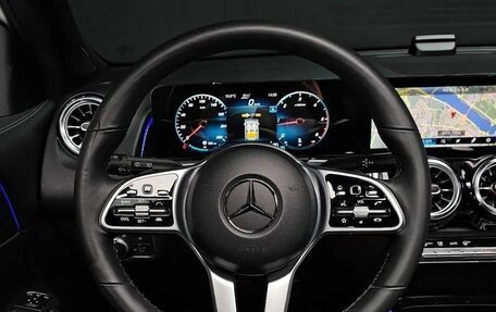 Mercedes-Benz GLB, 2023 год, 4 218 000 рублей, 11 фотография