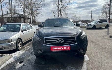 Infiniti FX II, 2012 год, 1 800 000 рублей, 3 фотография