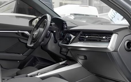 Audi A3, 2023 год, 2 350 000 рублей, 9 фотография