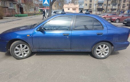 Nissan Almera, 1998 год, 200 000 рублей, 3 фотография