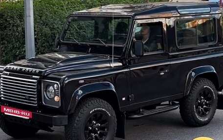 Land Rover Defender I, 2009 год, 3 000 000 рублей, 3 фотография