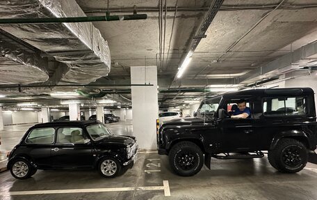 Land Rover Defender I, 2009 год, 3 000 000 рублей, 6 фотография