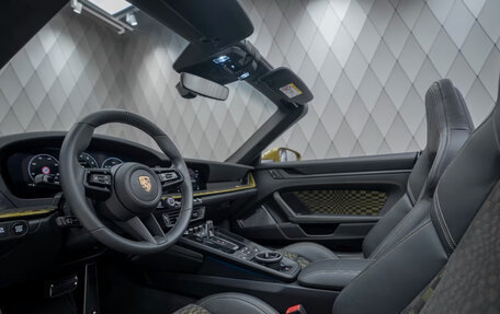 Porsche 911, 2025 год, 32 000 000 рублей, 15 фотография