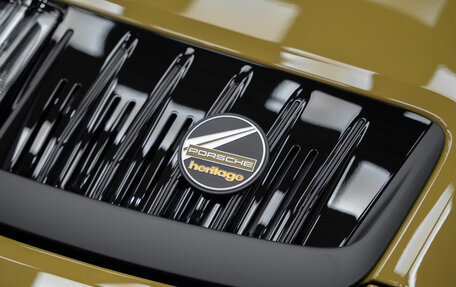 Porsche 911, 2025 год, 32 000 000 рублей, 30 фотография