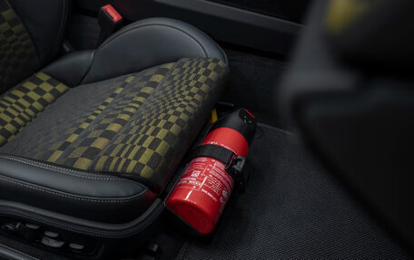 Porsche 911, 2025 год, 32 000 000 рублей, 24 фотография