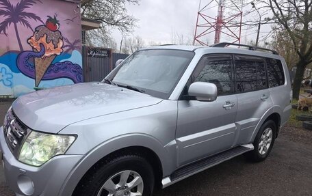 Mitsubishi Pajero IV, 2011 год, 2 530 000 рублей, 2 фотография