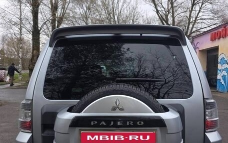 Mitsubishi Pajero IV, 2011 год, 2 530 000 рублей, 5 фотография