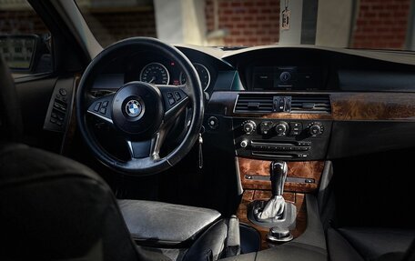 BMW 5 серия, 2006 год, 1 350 000 рублей, 7 фотография