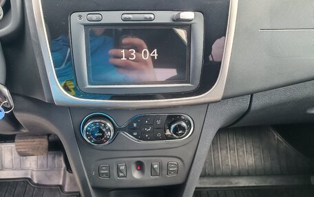 Renault Sandero II рестайлинг, 2022 год, 1 560 000 рублей, 12 фотография