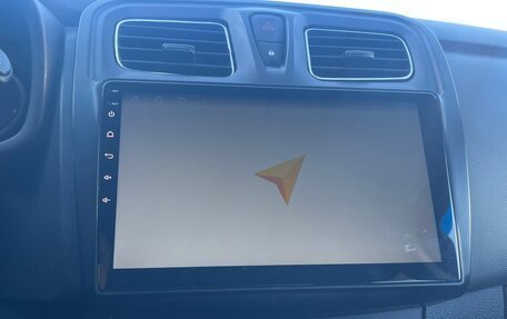 Renault Logan II, 2014 год, 490 000 рублей, 4 фотография