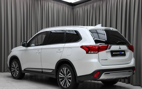 Mitsubishi Outlander III рестайлинг 3, 2020 год, 2 490 000 рублей, 6 фотография