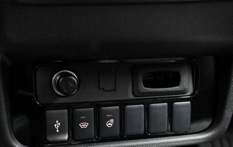 Mitsubishi Outlander III рестайлинг 3, 2020 год, 2 490 000 рублей, 15 фотография