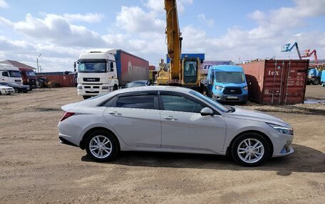 Hyundai Elantra, 2021 год, 2 100 000 рублей, 5 фотография