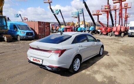 Hyundai Elantra, 2021 год, 2 100 000 рублей, 3 фотография