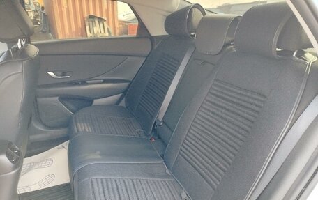 Hyundai Elantra, 2021 год, 2 100 000 рублей, 22 фотография