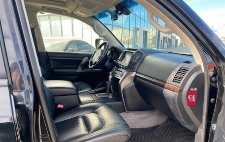 Toyota Land Cruiser 200, 2011 год, 2 980 000 рублей, 9 фотография