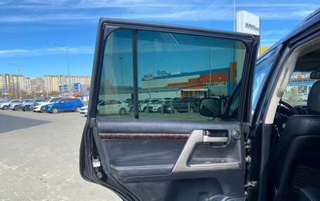 Toyota Land Cruiser 200, 2011 год, 2 980 000 рублей, 15 фотография