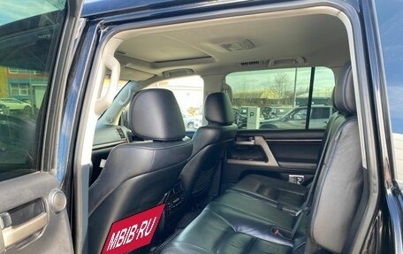 Toyota Land Cruiser 200, 2011 год, 2 980 000 рублей, 16 фотография