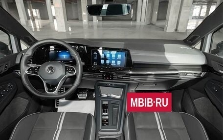 Volkswagen Golf VIII, 2023 год, 2 150 000 рублей, 9 фотография