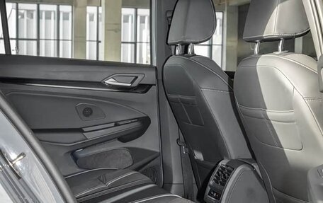 Volkswagen Golf VIII, 2023 год, 2 150 000 рублей, 19 фотография