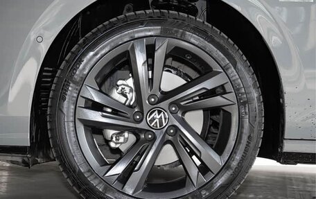 Volkswagen Golf VIII, 2023 год, 2 150 000 рублей, 16 фотография