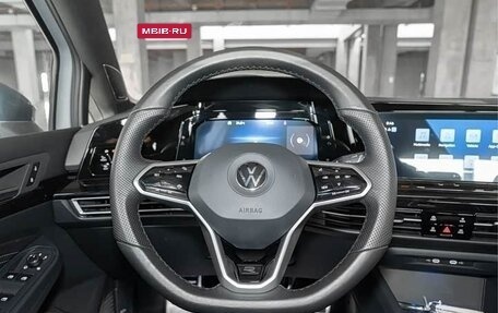 Volkswagen Golf VIII, 2023 год, 2 150 000 рублей, 10 фотография
