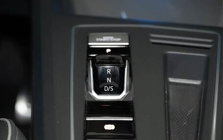 Volkswagen Golf VIII, 2023 год, 2 150 000 рублей, 15 фотография