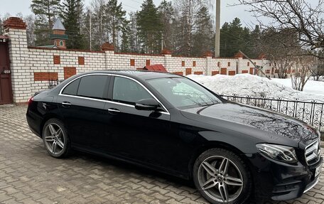 Mercedes-Benz E-Класс, 2019 год, 3 400 000 рублей, 3 фотография