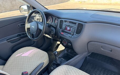 KIA Rio II, 2010 год, 12 фотография