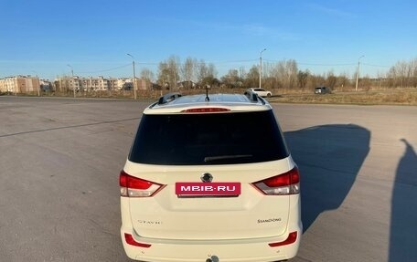 SsangYong Stavic, 2014 год, 1 550 000 рублей, 6 фотография