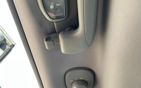 SsangYong Stavic, 2014 год, 1 550 000 рублей, 17 фотография