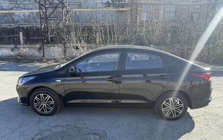 Hyundai Solaris II рестайлинг, 2021 год, 5 фотография