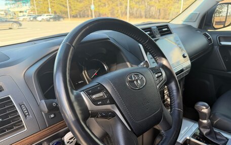 Toyota Land Cruiser Prado 150 рестайлинг 2, 2022 год, 7 800 000 рублей, 11 фотография