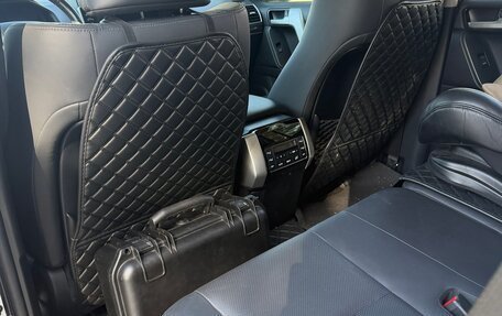 Toyota Land Cruiser Prado 150 рестайлинг 2, 2022 год, 7 800 000 рублей, 10 фотография