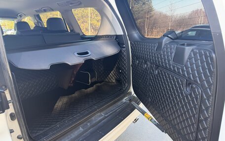 Toyota Land Cruiser Prado 150 рестайлинг 2, 2022 год, 7 800 000 рублей, 12 фотография