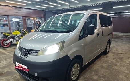 Nissan NV200, 2011 год, 880 000 рублей, 1 фотография