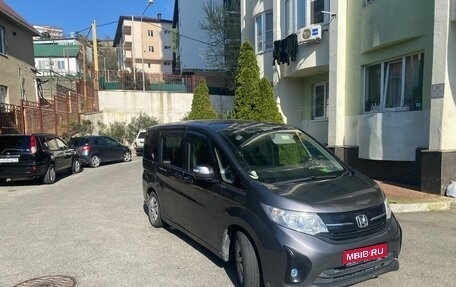 Honda Stepwgn IV, 2018 год, 1 850 000 рублей, 1 фотография