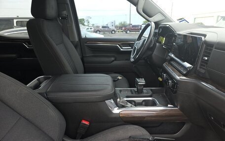 Chevrolet Silverado, 2023 год, 5 600 000 рублей, 4 фотография