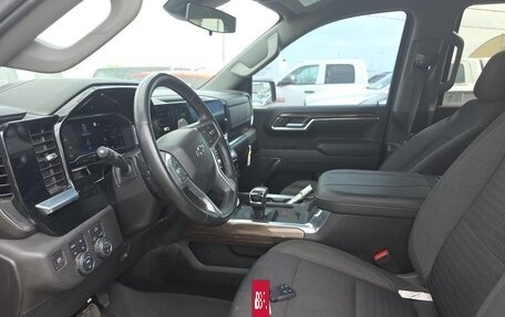 Chevrolet Silverado, 2023 год, 5 600 000 рублей, 5 фотография